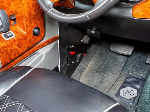 Used 2019 Chevrolet Express 2500 Extended w/ Enhanced Convenience Package image 20