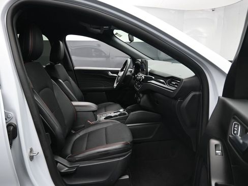 Used 2026 Ford Escape ST-Line image 31