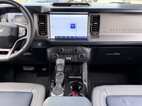 Used 2023 Ford Bronco Outer Banks image 23