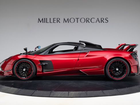 Used 2020 Pagani Huayra RWD image 9