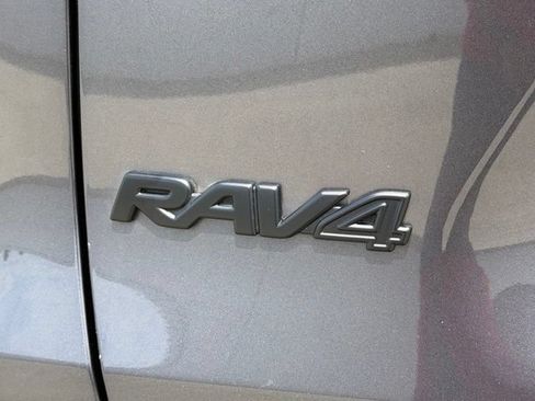 Certified 2025 Toyota RAV4 XLE AWD/4WD image 11