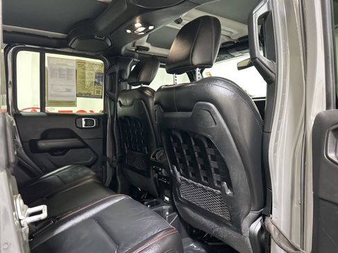 Used 2021 Jeep Gladiator Rubicon image 19