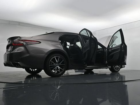 Used 2024 Toyota Camry SE FWD image 43