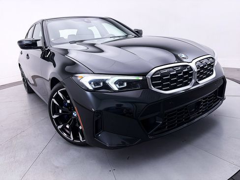 Used 2025 BMW M340i RWD image 3