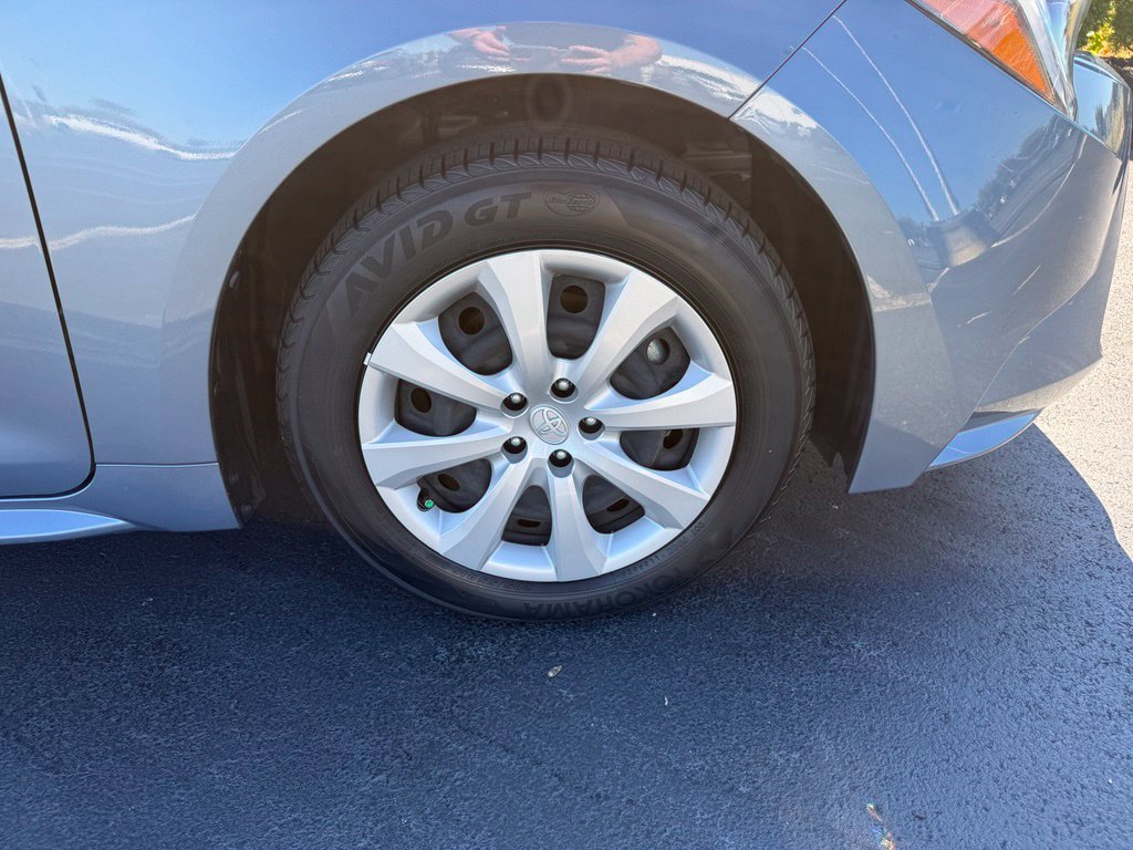 Certified 2025 Toyota Corolla LE FWD image 8