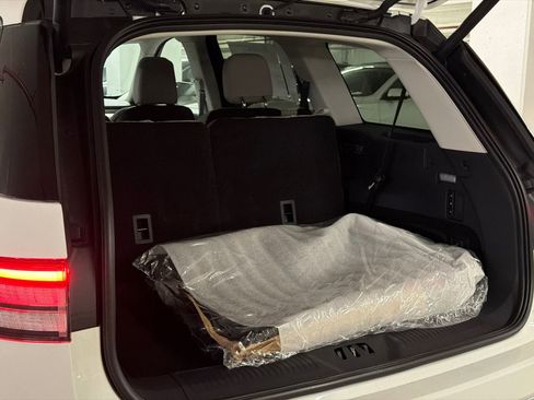 New 2026 Lincoln Aviator AWD image 8