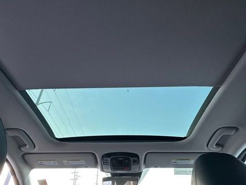 Used 2024 Hyundai Tucson Limited image 13