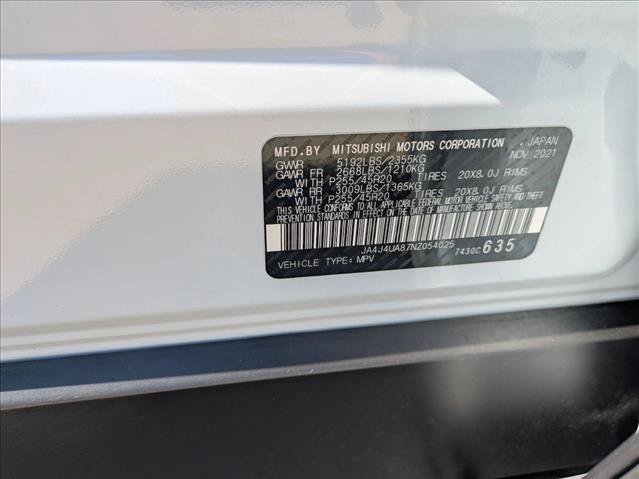 Used 2022 Mitsubishi Outlander SE AWD/4WD image 16