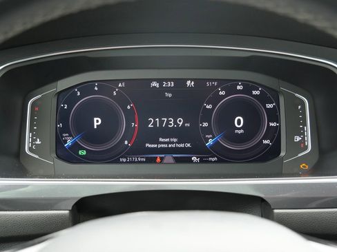 Used 2021 Volkswagen Tiguan SEL Premium R-Line AWD/4WD image 18