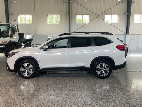 Used 2025 Subaru Ascent Premium AWD/4WD image 4