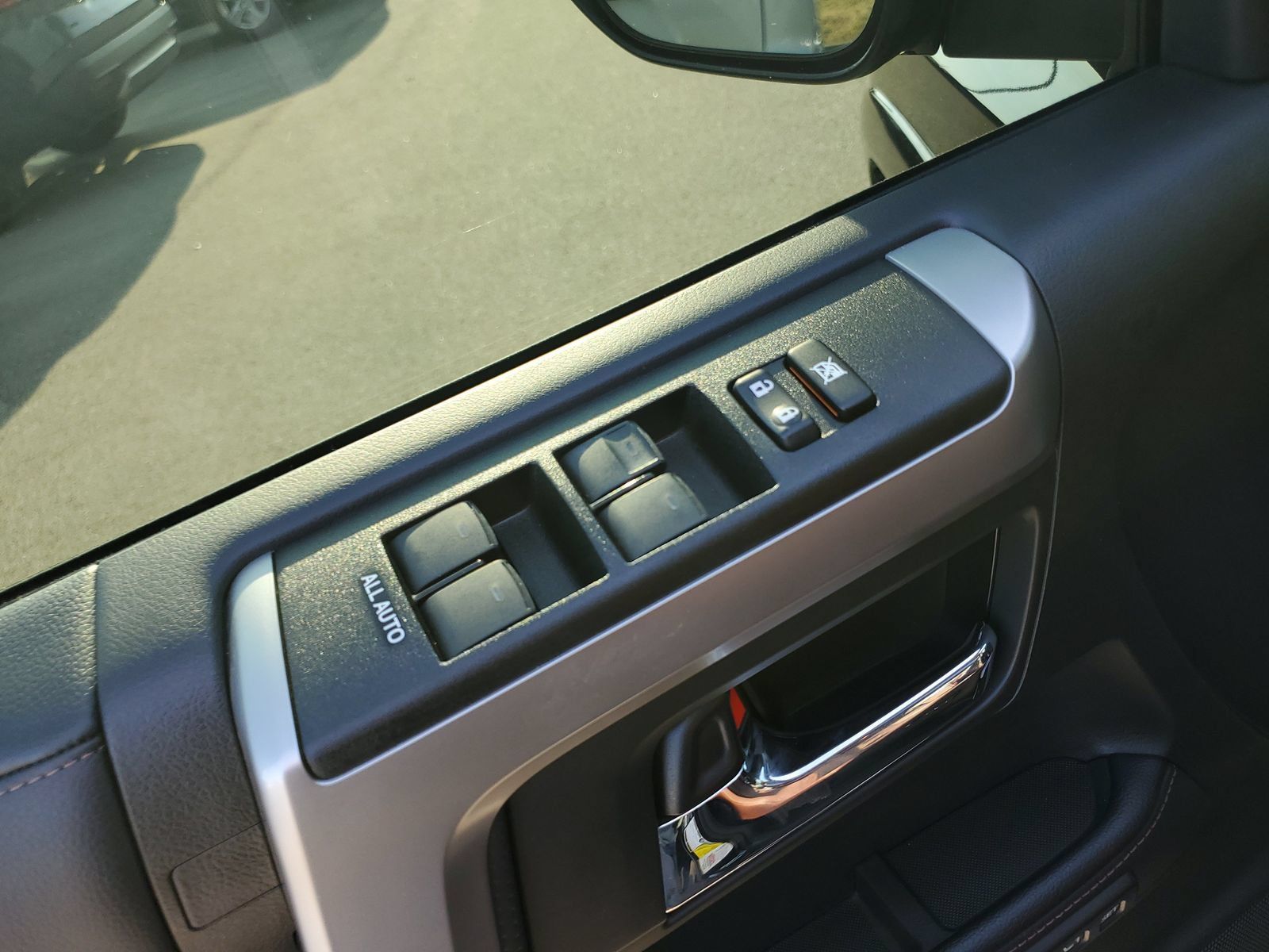 Used 2023 Toyota 4Runner Limited AWD/4WD image 21