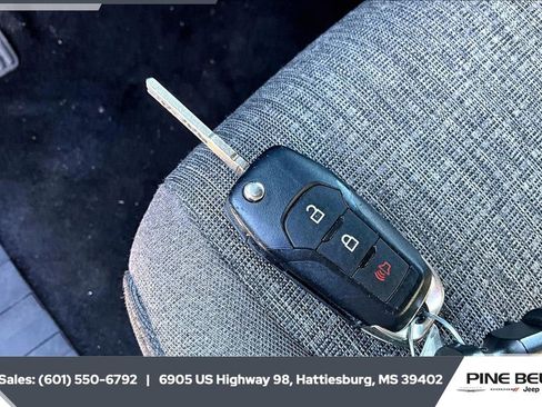 Used 2024 Ford F150 XLT w/ Mobile Office Package image 9