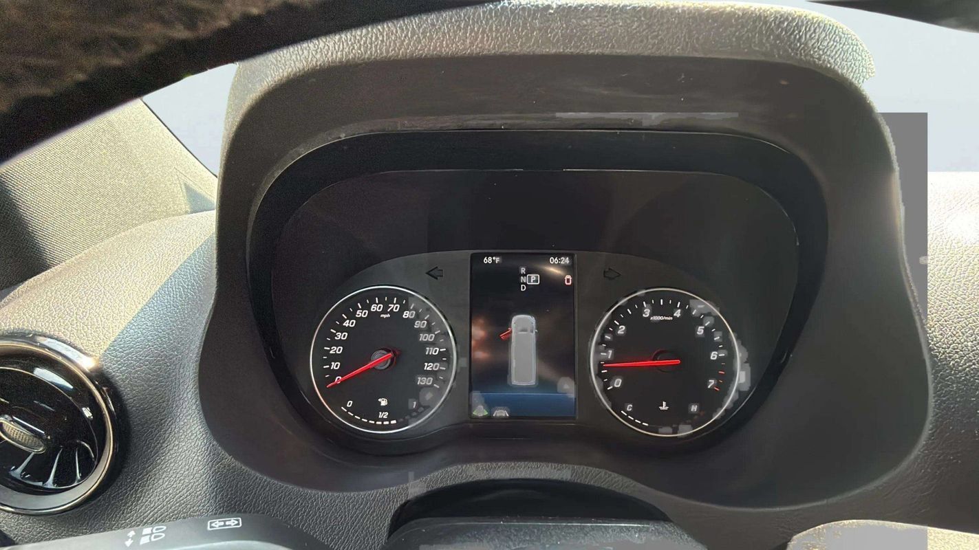 Used 2022 Mercedes-Benz Sprinter 1500 image 13