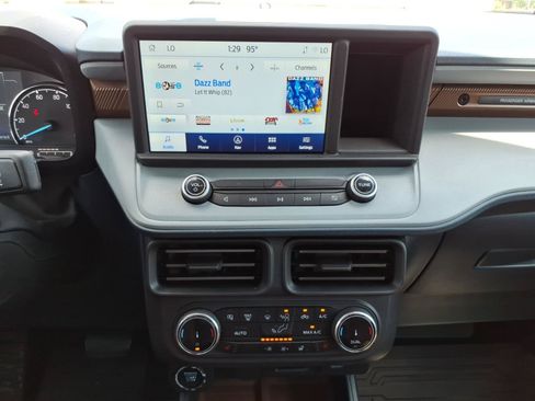 Used 2023 Ford Maverick Lariat w/ Lariat Luxury Package AWD/4WD image 19