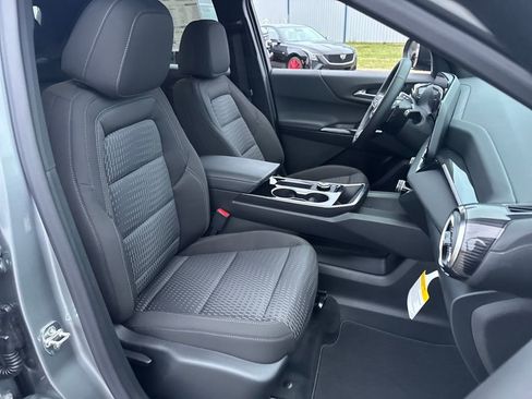 New 2026 Chevrolet Equinox LT image 11