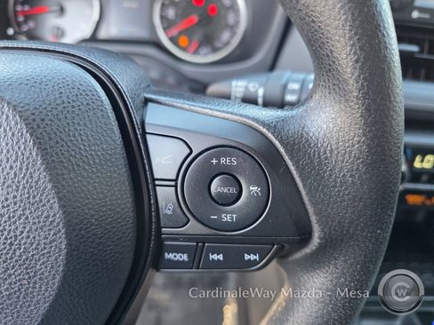 Used 2022 Toyota RAV4 XLE image 24