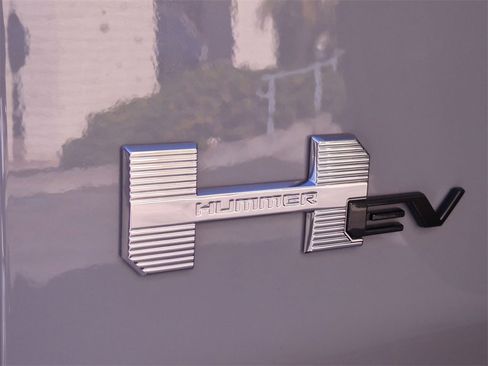 Certified 2024 GMC Hummer EV 2X image 32