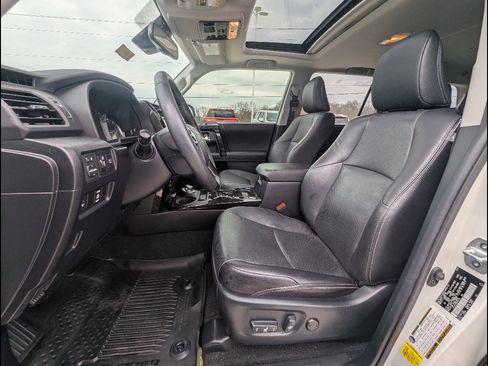 Used 2021 Toyota 4Runner Nightshade image 19