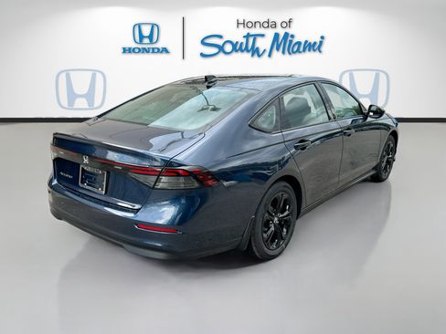 New 2025 Honda Accord SE image 6