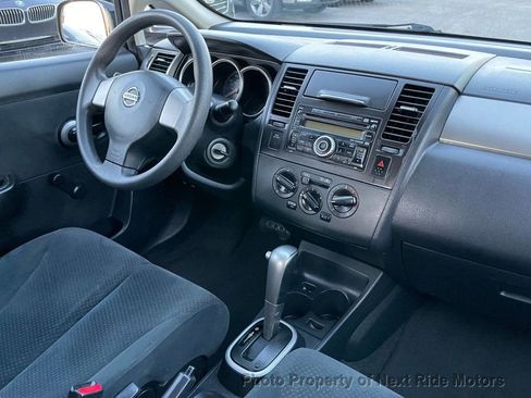Used 2011 Nissan Versa 1.8 S image 15