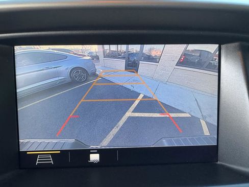 Used 2021 Chevrolet Colorado Z71 w/ Z71 Midnight Edition image 19