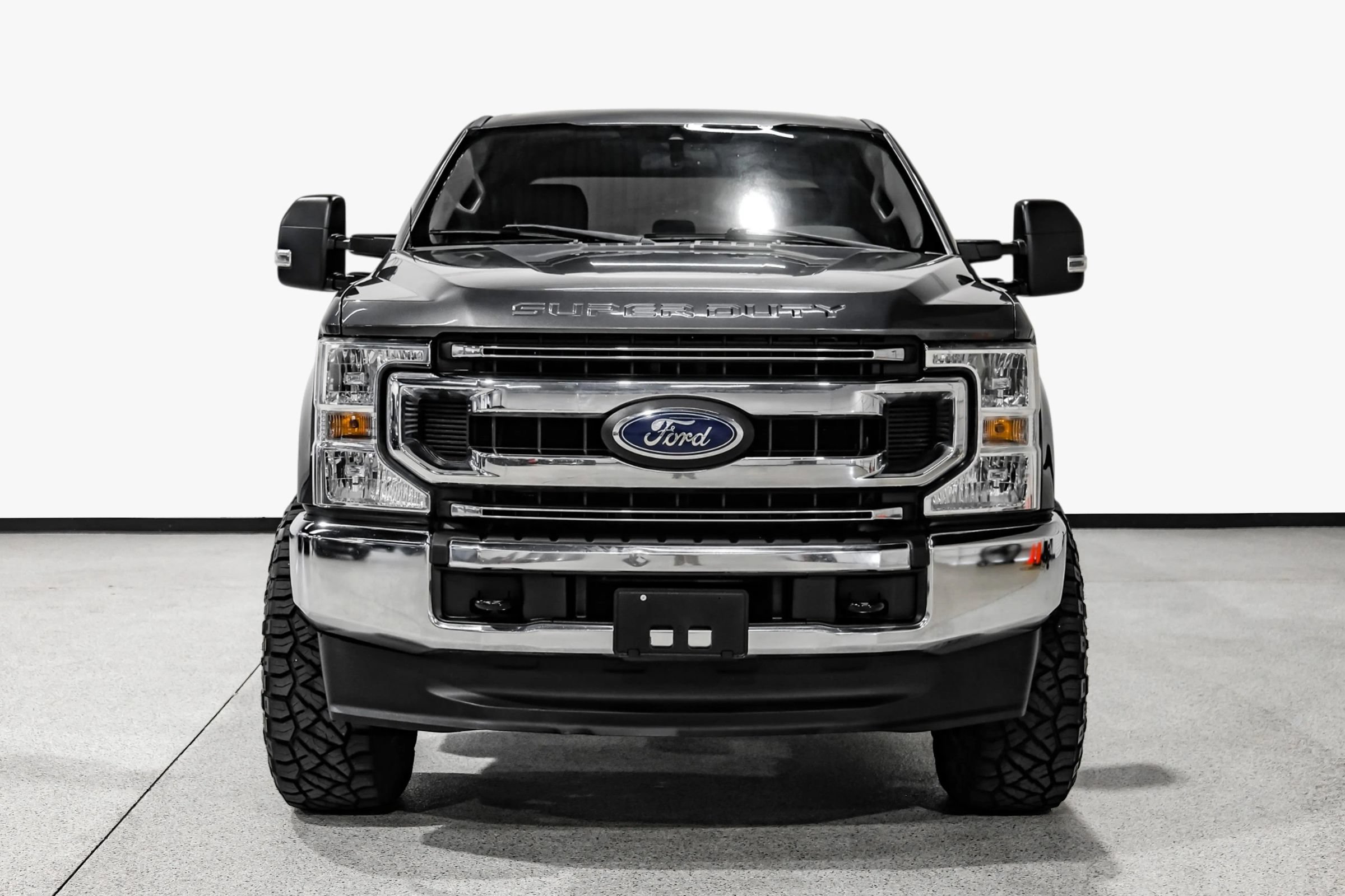 Used 2020 Ford F250 XLT AWD/4WD image 3