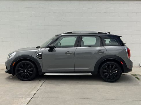 Used 2019 MINI Cooper Countryman S w/ Premium Package FWD image 8