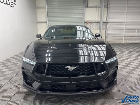 Used 2024 Ford Mustang GT Premium image 9