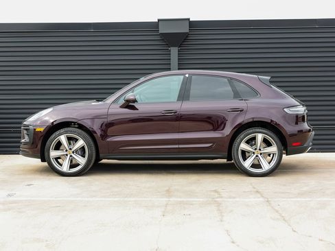 Certified 2026 Porsche Macan AWD/4WD image 2