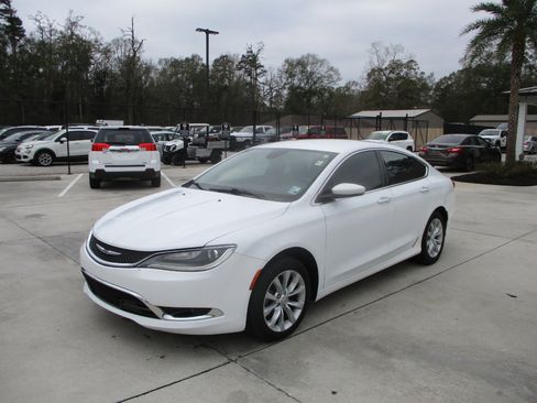 Used 2015 Chrysler 200 C image 5