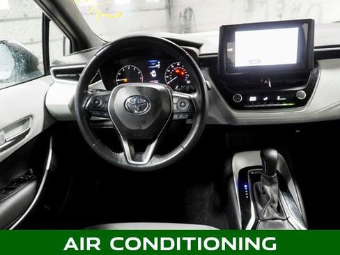 Used 2024 Toyota Corolla SE image 8