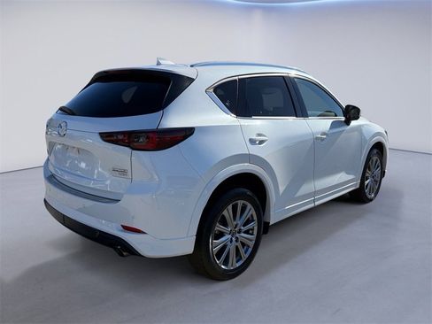 Used 2022 MAZDA CX-5 Signature image 3