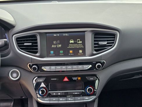 Used 2019 Hyundai Ioniq SEL FWD image 26