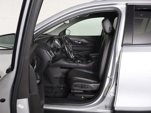 Used 2021 GMC Terrain SLT w/ Infotainment Package II AWD/4WD image 30