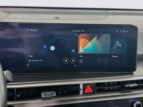 Used 2024 Kia Sorento S image 21