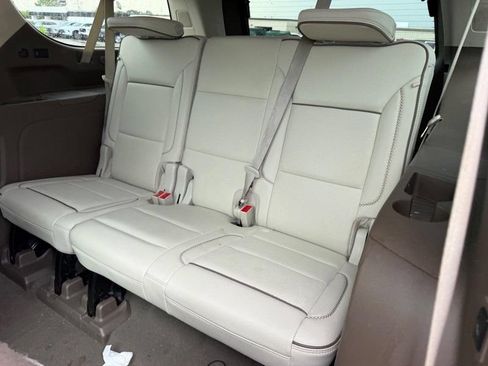 Used 2022 GMC Yukon XL Denali w/ Max Trailering Package AWD/4WD image 8