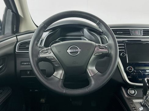 Used 2024 Nissan Murano SV image 17