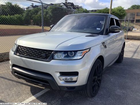 Used 2016 Land Rover Range Rover Sport HSE AWD/4WD image 4