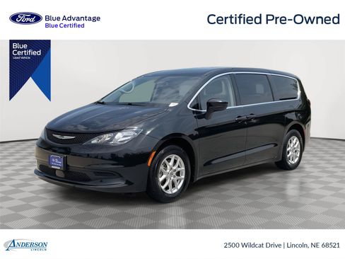 Used 2022 Chrysler Voyager LX FWD image 1