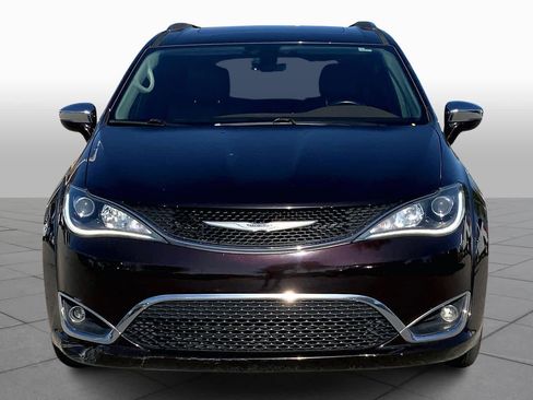 Used 2019 Chrysler Pacifica Limited FWD image 4