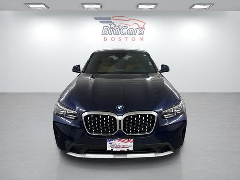 Used 2023 BMW X4 xDrive30i AWD/4WD image 2