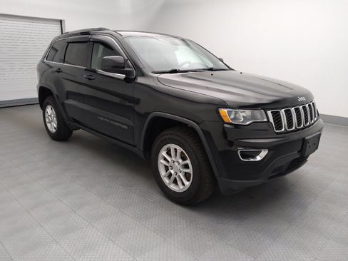 Used 2018 Jeep Grand Cherokee Laredo AWD/4WD image 11