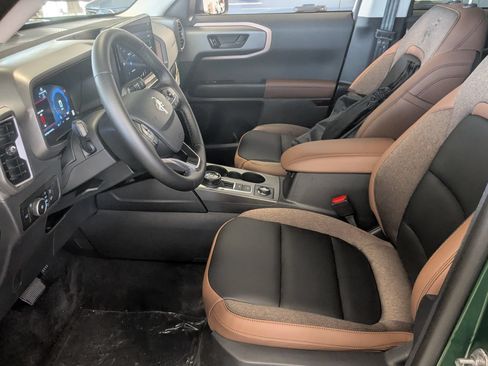 New 2025 Ford Bronco Sport Outer Banks w/ Outer Banks Tech Package+ AWD/4WD image 13