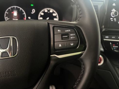 Used 2025 Honda Odyssey EX-L image 14