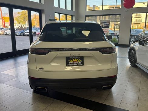 Used 2020 Porsche Cayenne AWD image 6