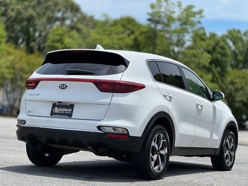 Used 2022 Kia Sportage LX AWD/4WD image 5