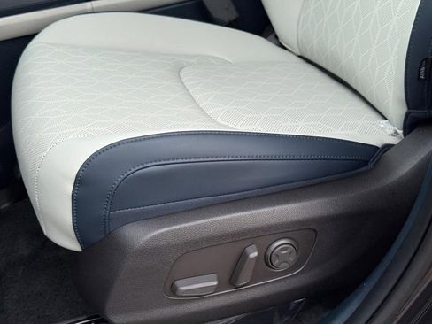 New 2026 Kia Carnival SX image 24