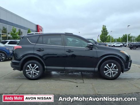 Used 2016 Toyota RAV4 LE FWD image 8