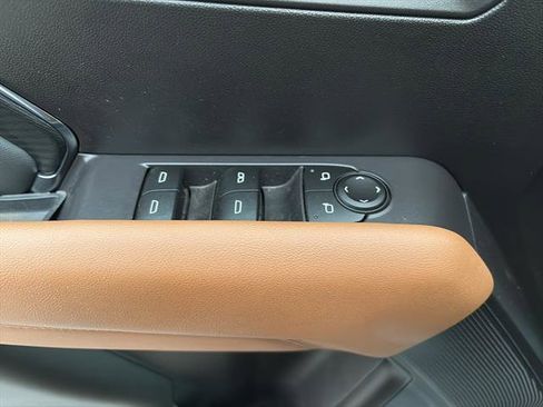 Used 2023 GMC Canyon AT4 image 14