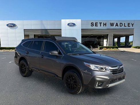Used 2020 Subaru Outback Limited image 1